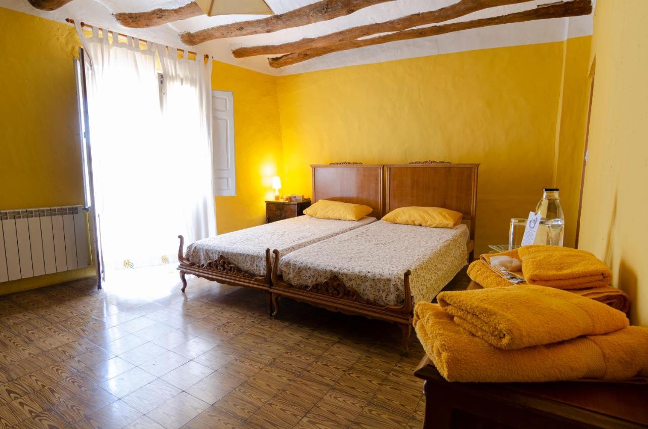 Turismo Rural La Ojinegra Alloza Exterior foto
